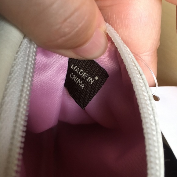 Coach Cream & Gold Leather Clutch Wristlet - Picture 11 of 16